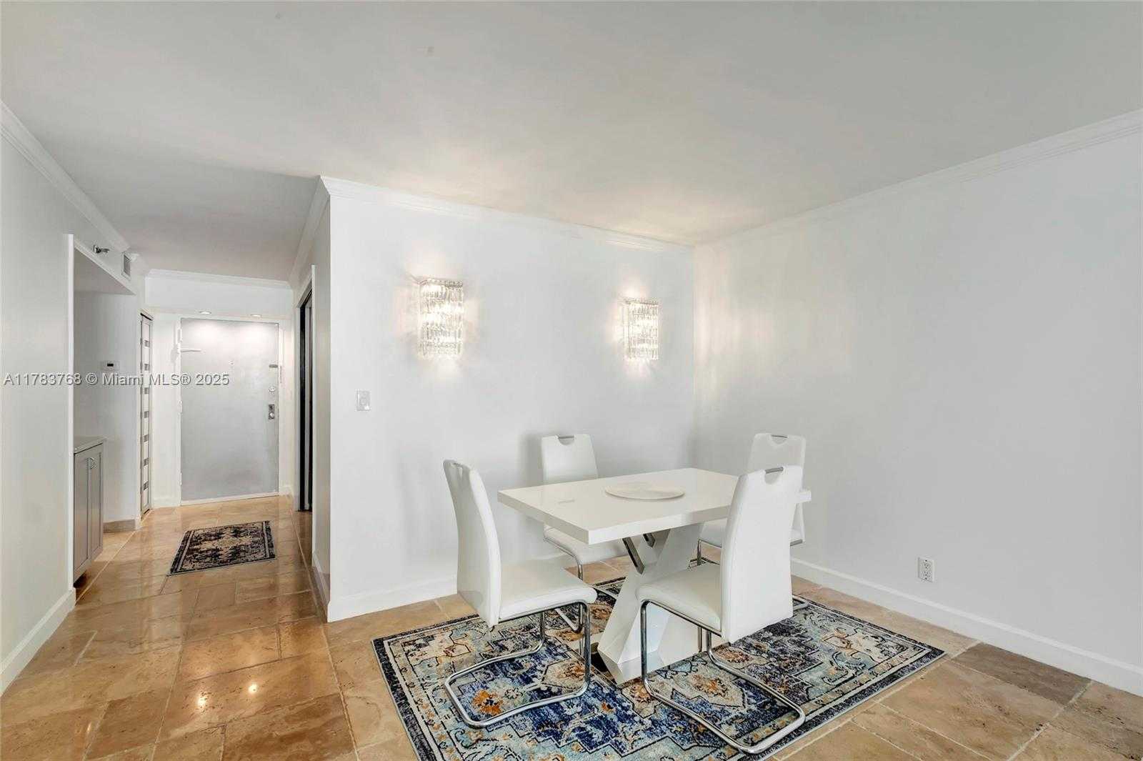Small Image of 2401 COLLINS AVE #1411, Miami Beach Number 12