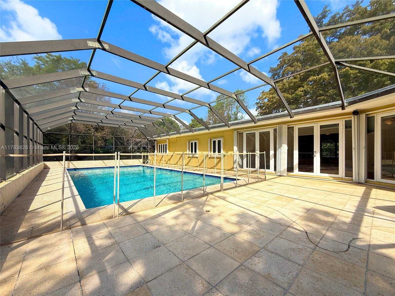 Small Image of 6282 SOUTH WEST 133RD ST #., Pinecrest Number 37