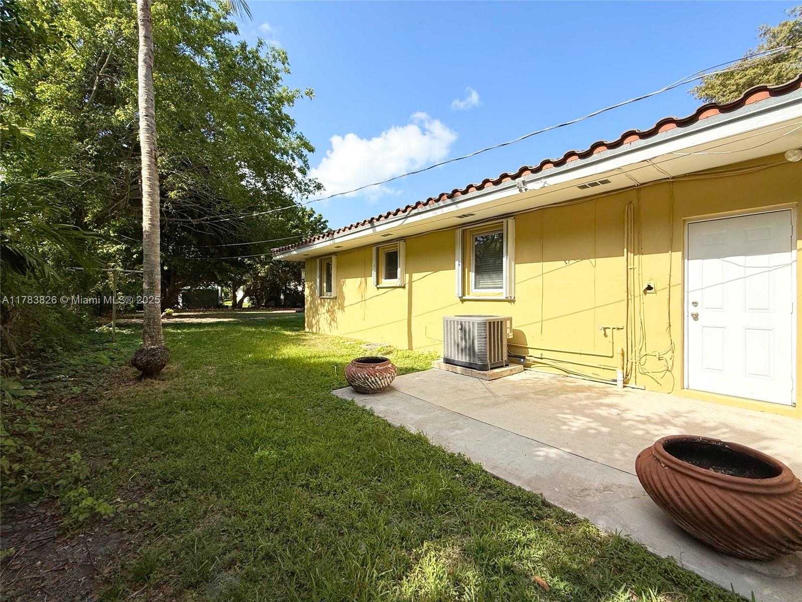 Small Image of 6282 SOUTH WEST 133RD ST #., Pinecrest Number 40