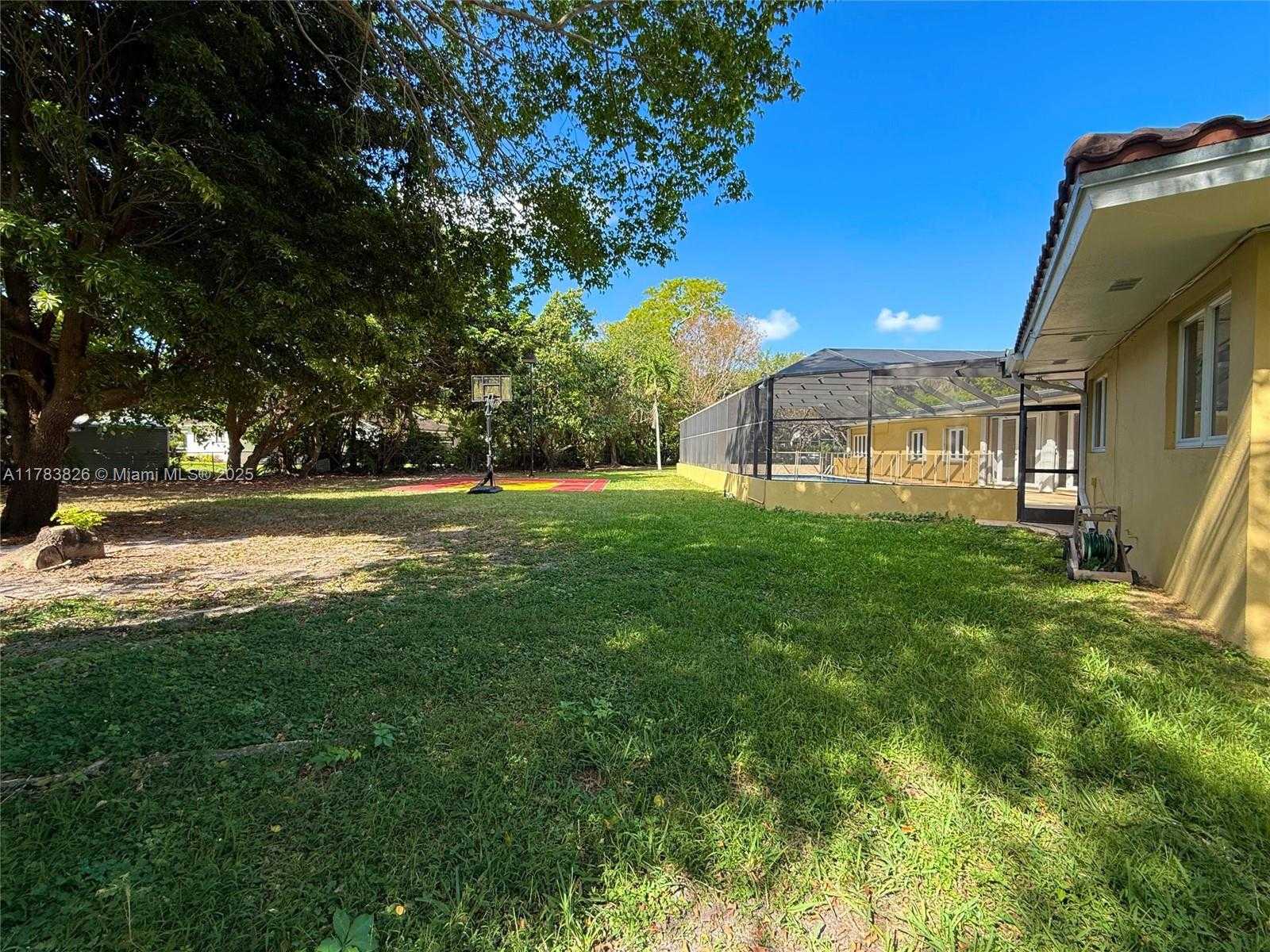 Small Image of 6282 SOUTH WEST 133RD ST #., Pinecrest Number 41