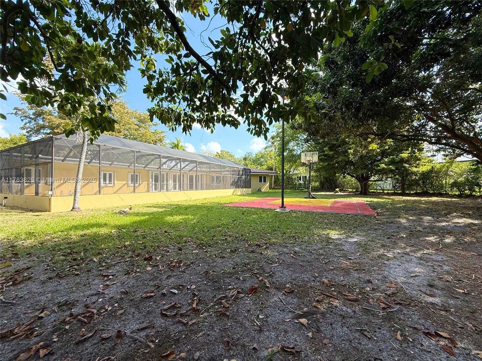 Small Image of 6282 SOUTH WEST 133RD ST #., Pinecrest Number 43