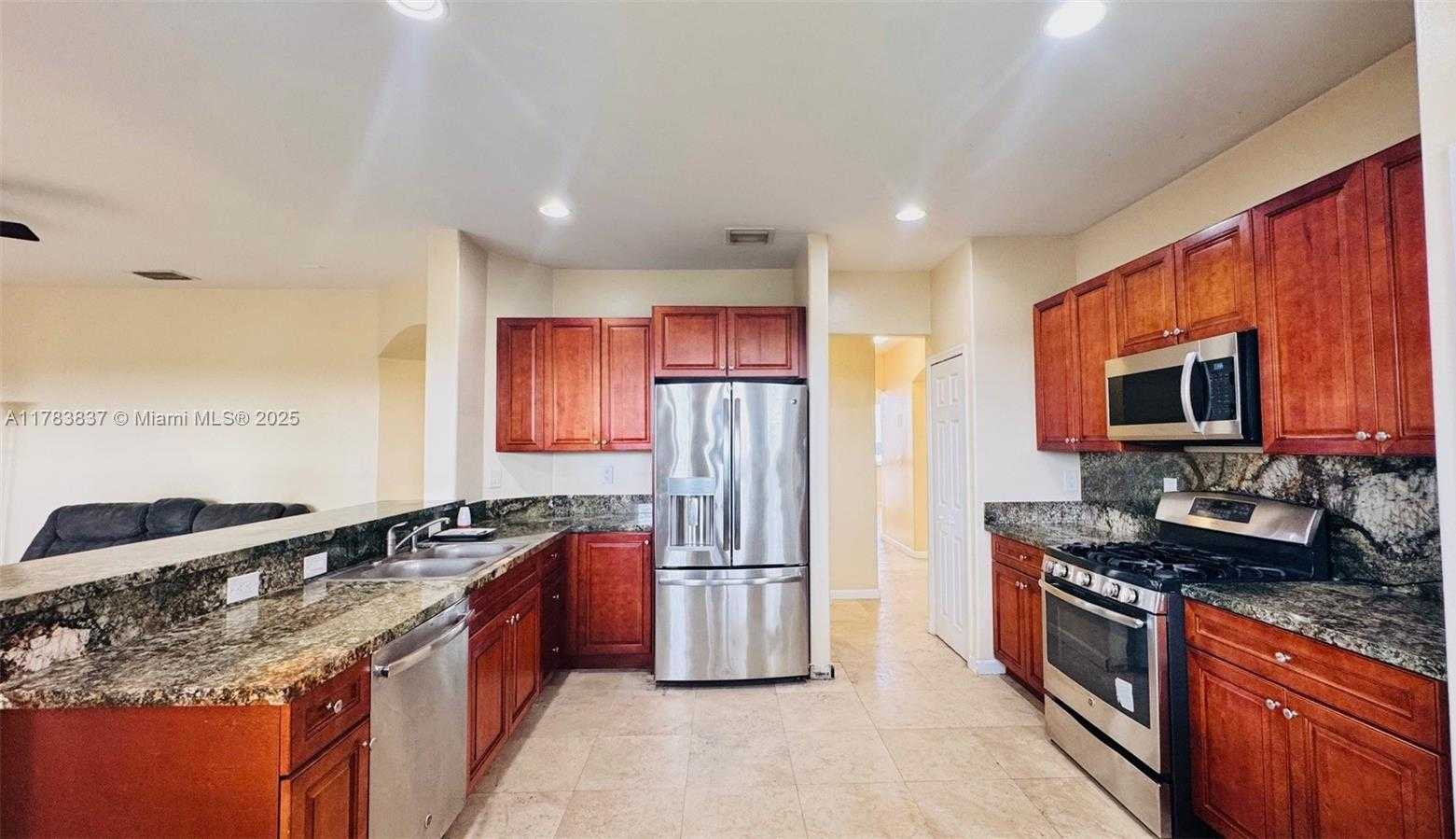 Small Image of 5776 SOUTH WEST 166TH CT, Miami Number 10