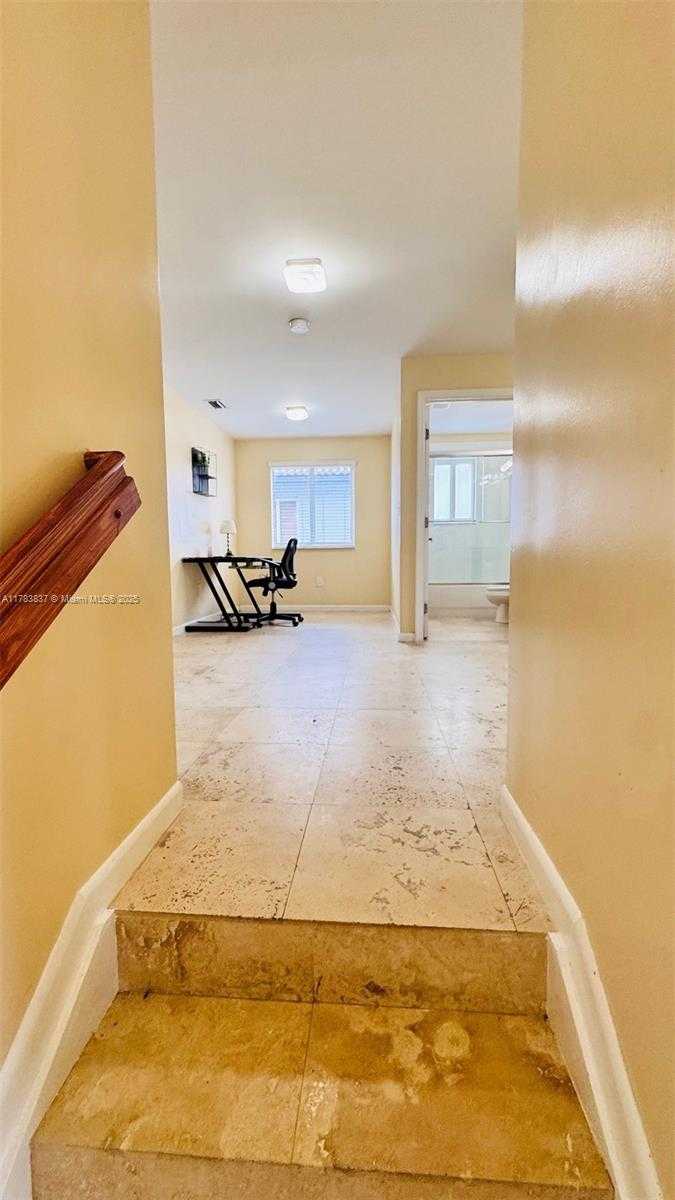 Small Image of 5776 SOUTH WEST 166TH CT, Miami Number 15
