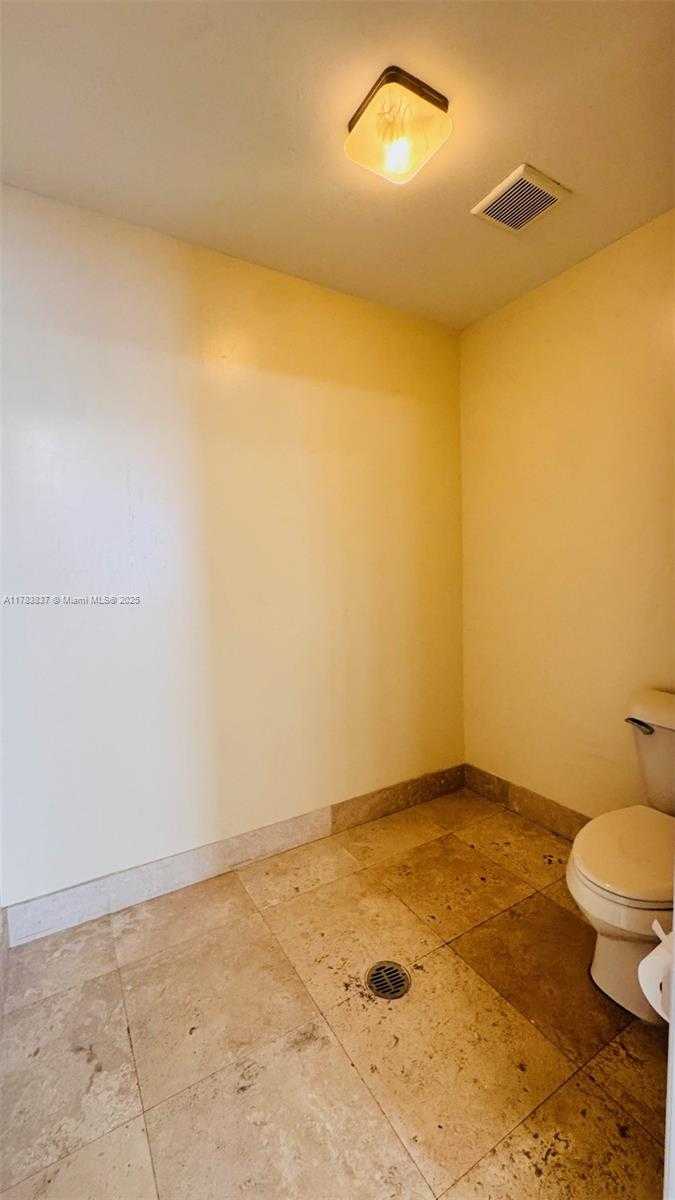 Small Image of 5776 SOUTH WEST 166TH CT, Miami Number 21