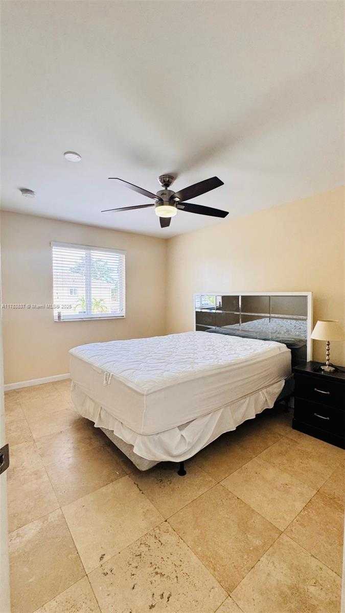 Small Image of 5776 SOUTH WEST 166TH CT, Miami Number 22
