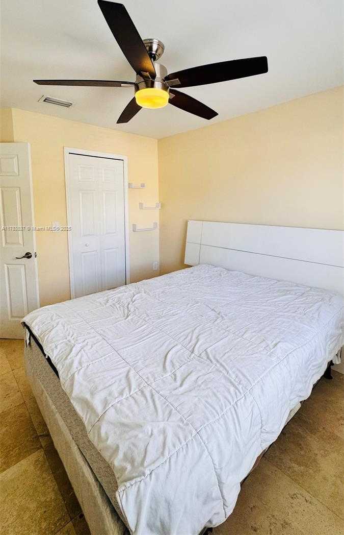 Small Image of 5776 SOUTH WEST 166TH CT, Miami Number 27