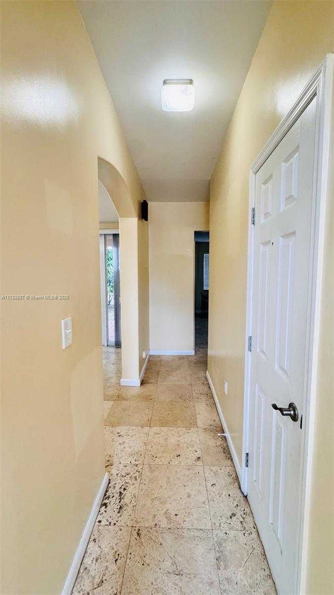 Small Image of 5776 SOUTH WEST 166TH CT, Miami Number 7