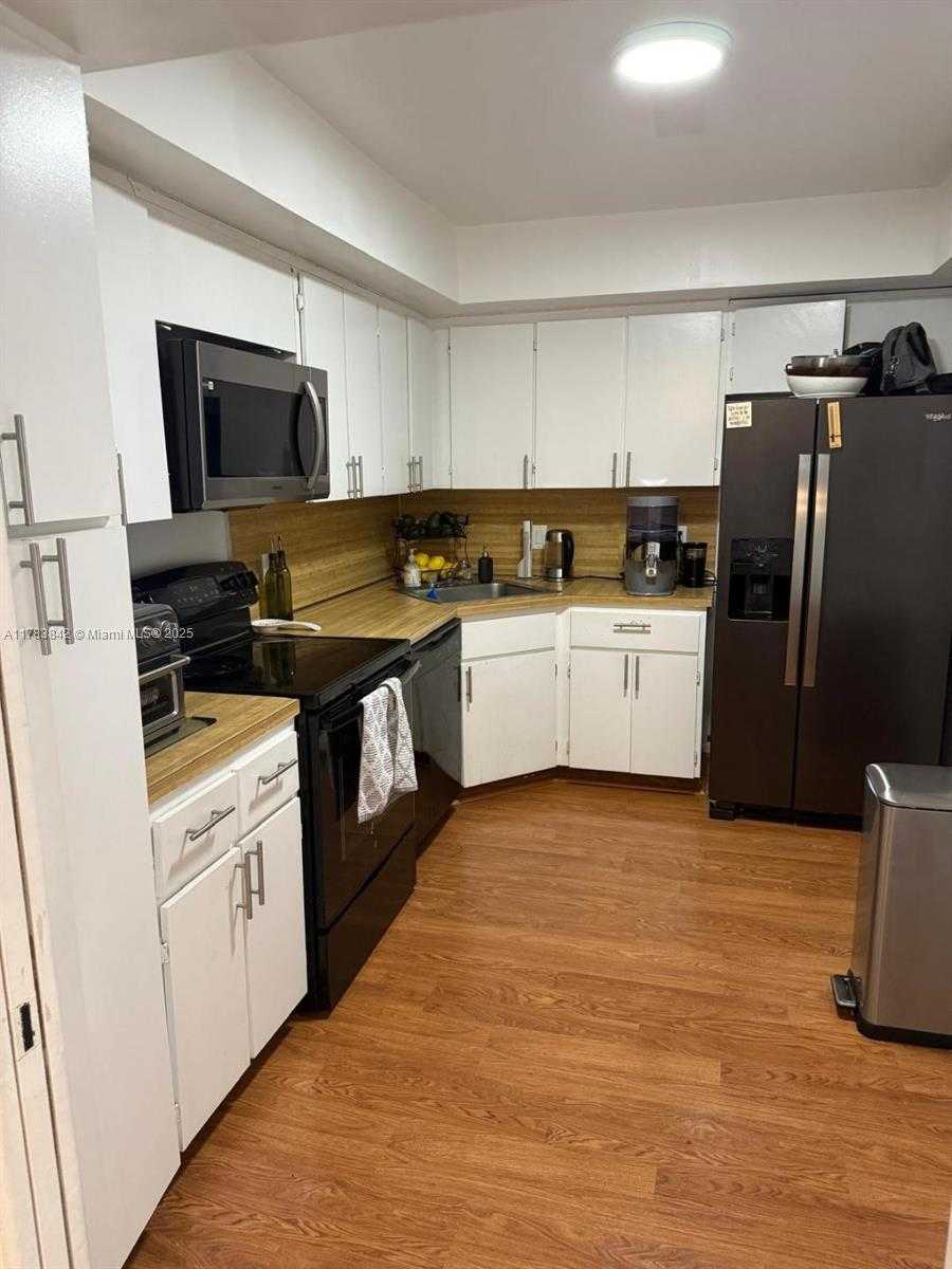 Small Image of 600 BILTMORE WAY #1108, Coral Gables Number 6