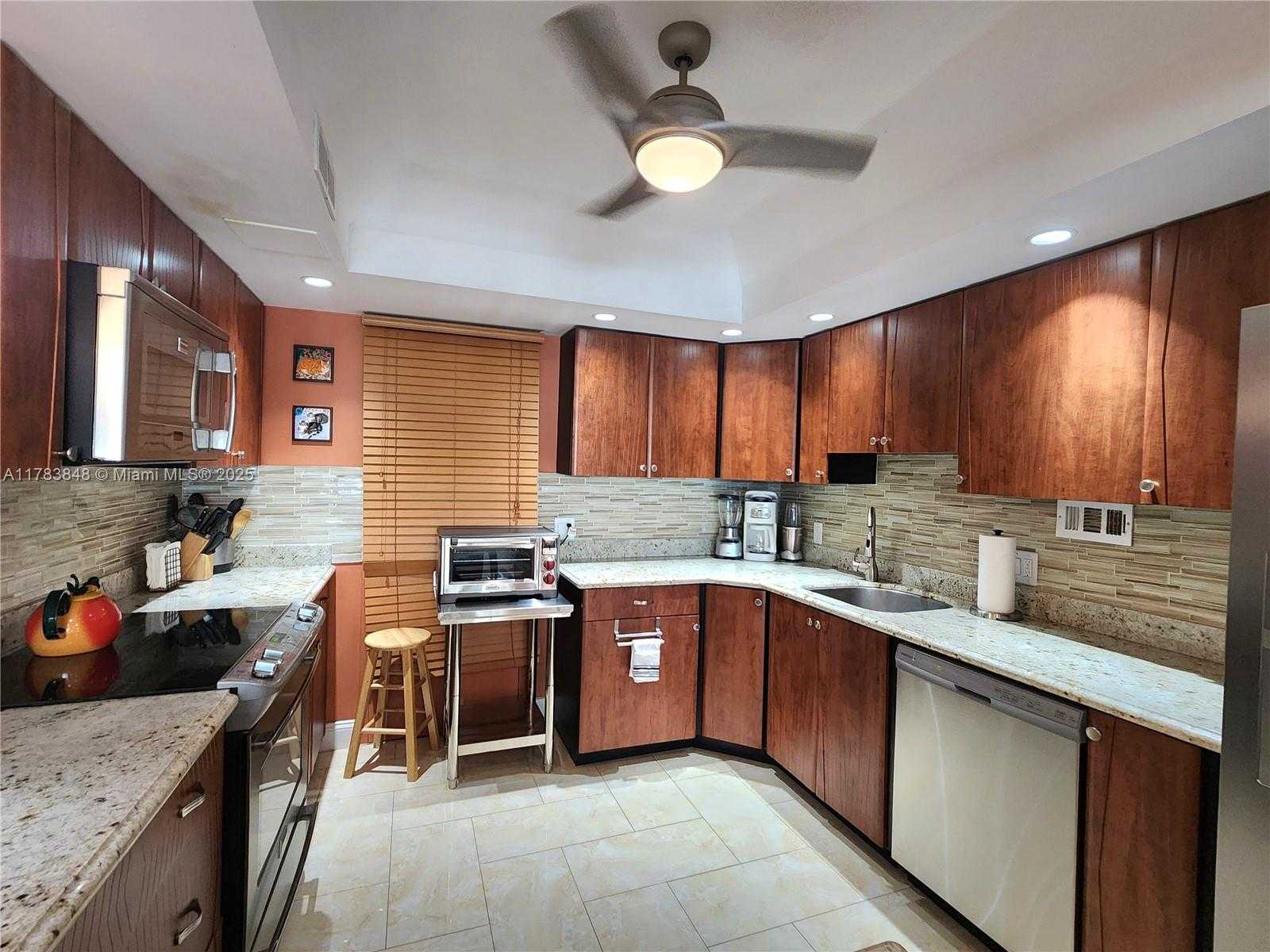 Small Image of 3505 SOUTH OCEAN DR #1210, Hollywood Number 12