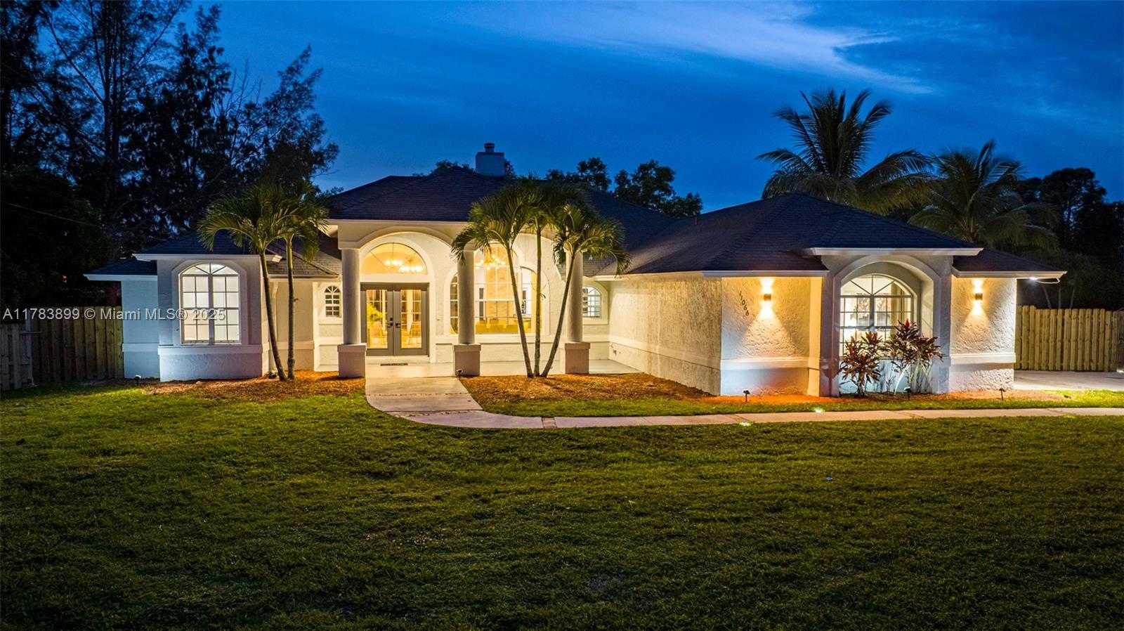 Small Image of 11066 NORTH 46TH PL N, West Palm Beach Number 4