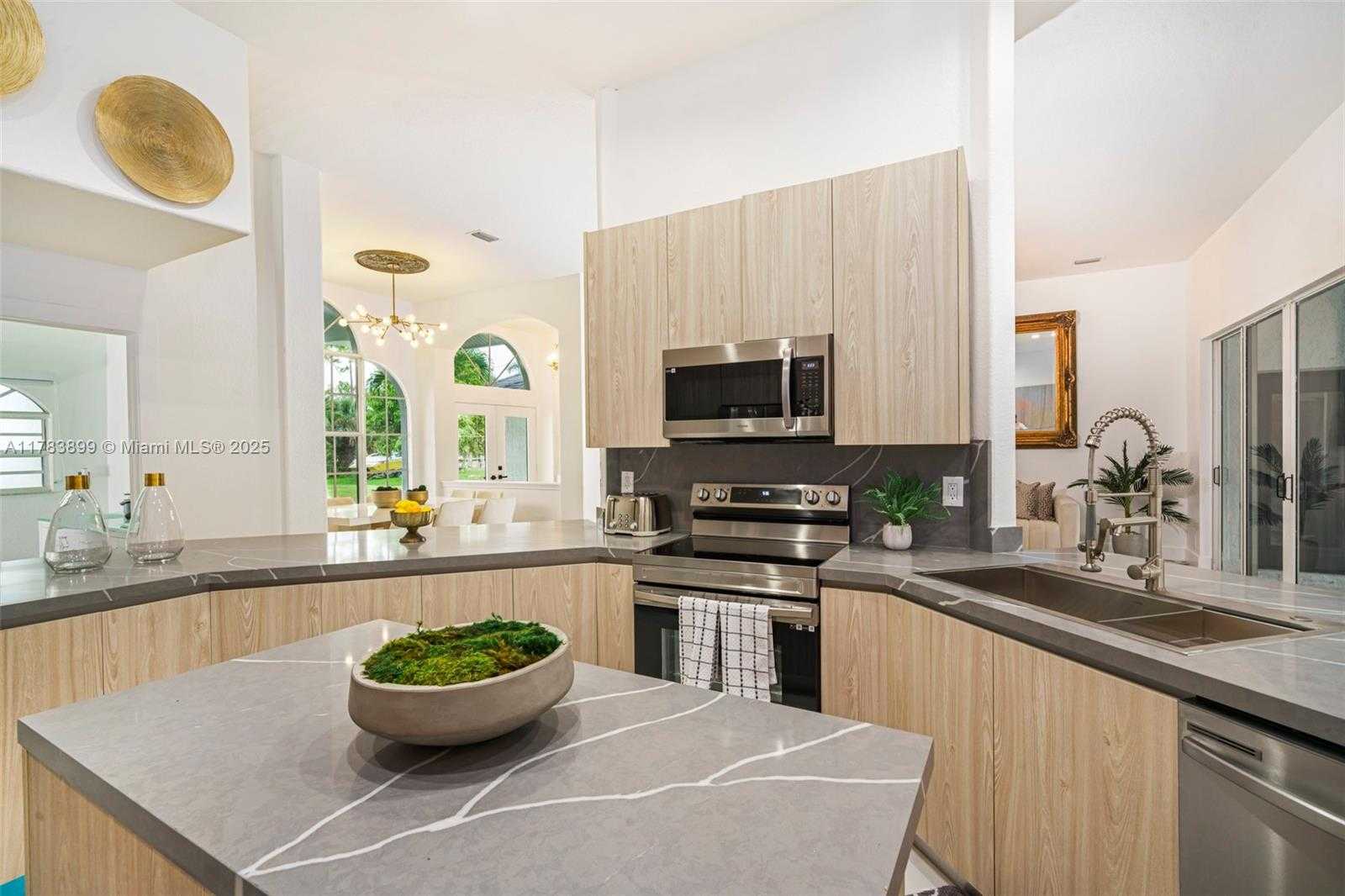 Small Image of 11066 NORTH 46TH PL N, West Palm Beach Number 7