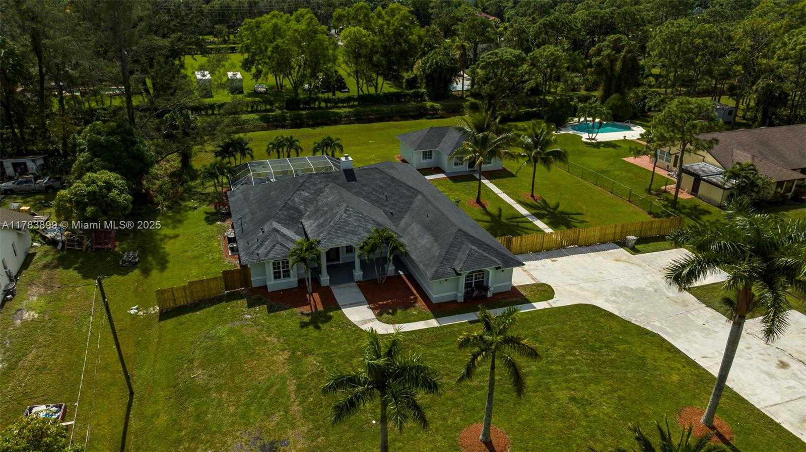 Small Image of 11066 NORTH 46TH PL N, West Palm Beach Number 85