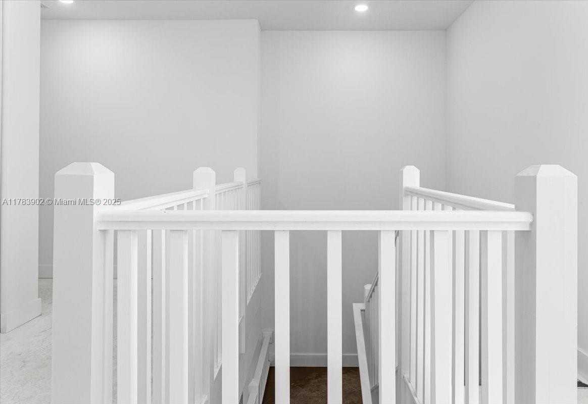 Small Image of 12237 SOUTH WEST 43RD CT, Davie Number 21