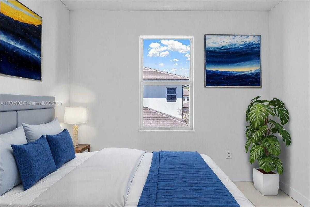 Small Image of 12237 SOUTH WEST 43RD CT, Davie Number 70