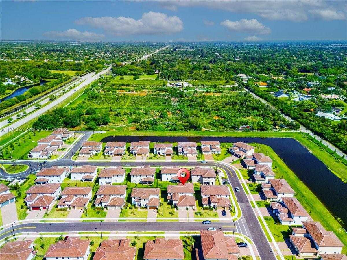Small Image of 12237 SOUTH WEST 43RD CT, Davie Number 78