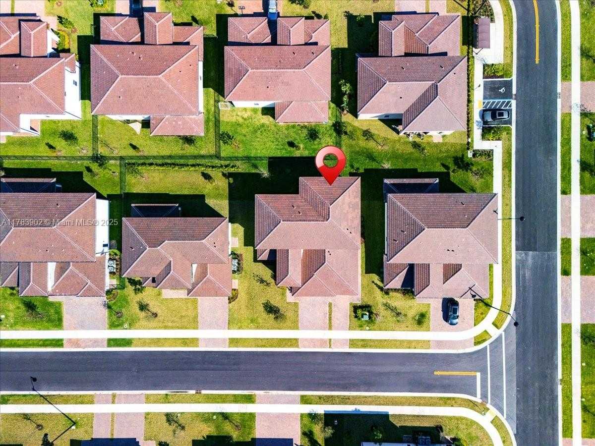 Small Image of 12237 SOUTH WEST 43RD CT, Davie Number 88