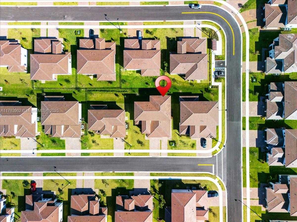 Small Image of 12237 SOUTH WEST 43RD CT, Davie Number 89