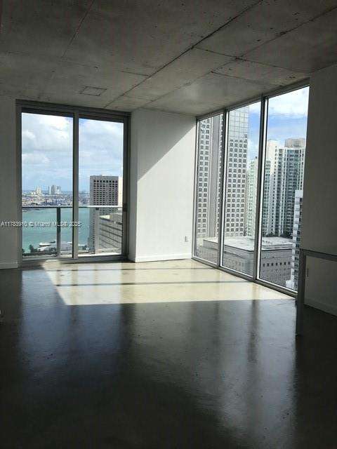 Small Image of 151 #2801, Miami Number 7