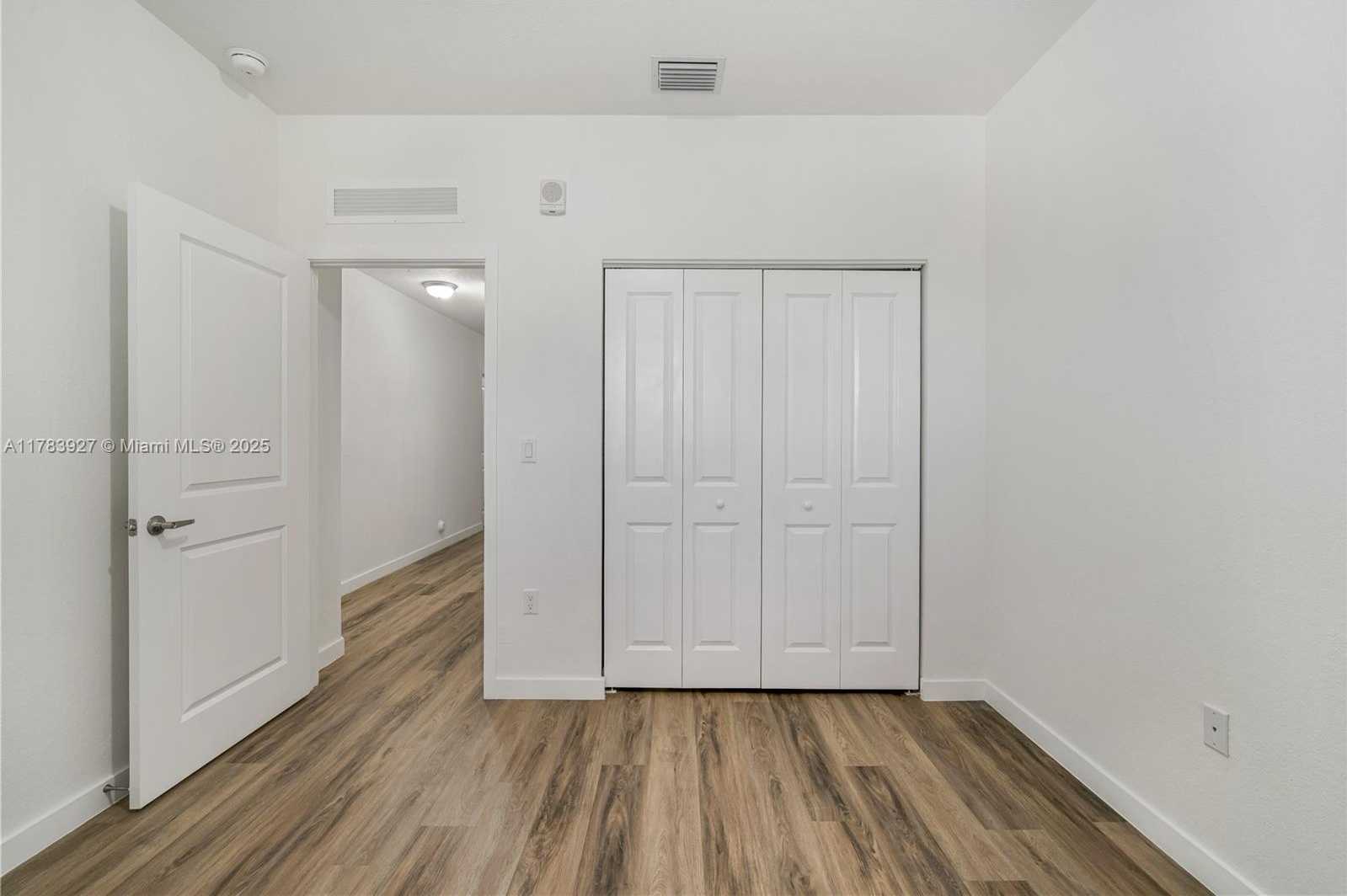 Small Image of 15500 SOUTH WEST 136TH ST #103, Miami Number 19