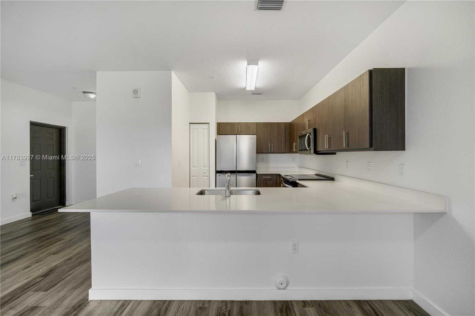 Small Image of 15500 SOUTH WEST 136TH ST #103, Miami Number 9