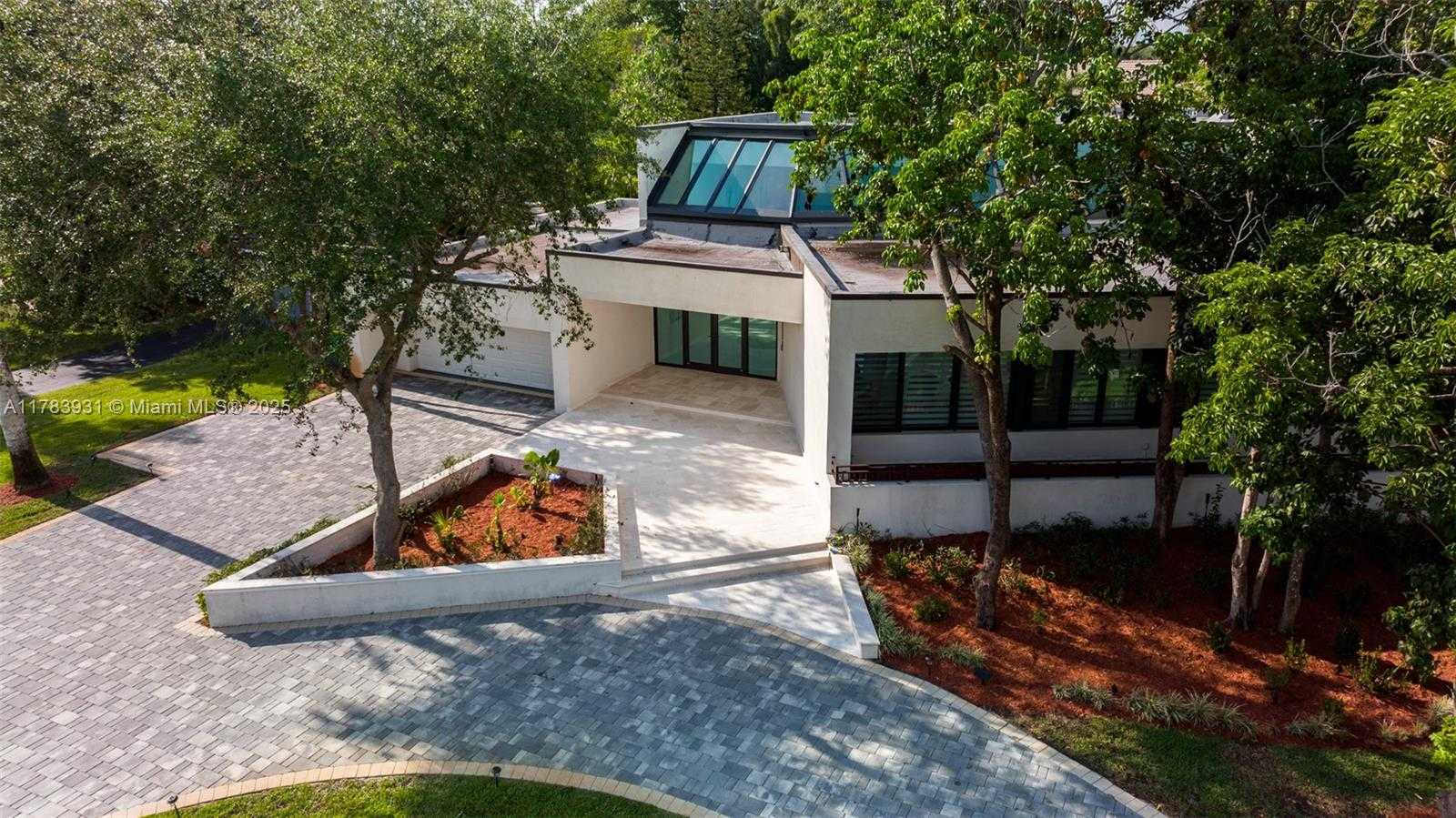 Small Image of 11861 NORTH WEST 4TH ST, Plantation Number 15
