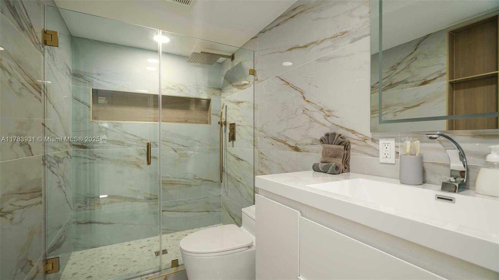 Small Image of 11861 NORTH WEST 4TH ST, Plantation Number 47