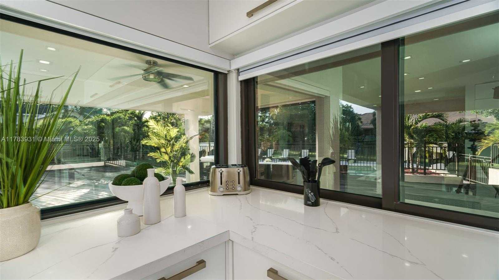 Small Image of 11861 NORTH WEST 4TH ST, Plantation Number 50