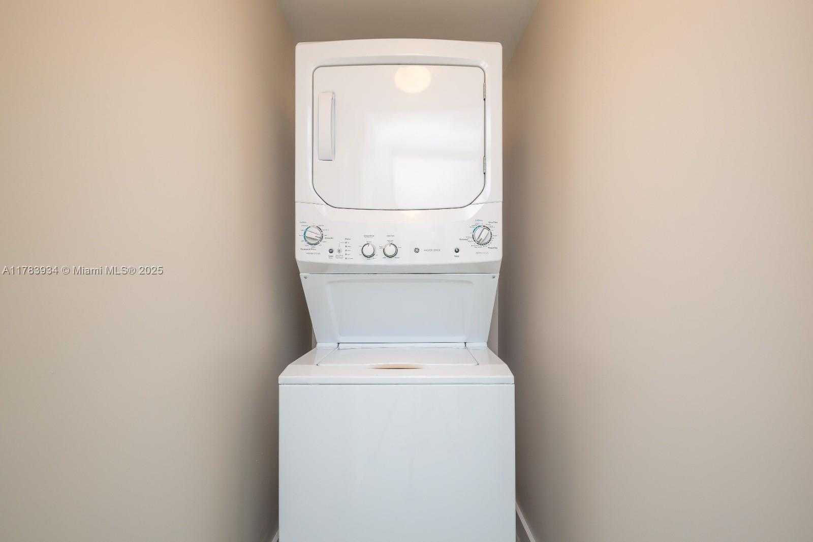 Small Image of 3131 NORTH EAST 7TH AVE #1406, Miami Number 24