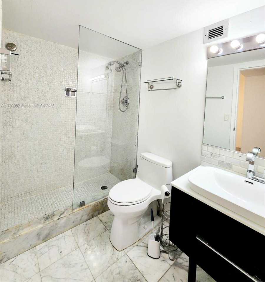 Small Image of 16919 NORTH BAY RD #521, Sunny Isles Beach Number 10