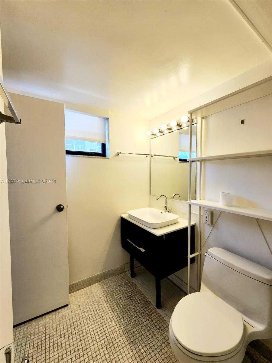 Small Image of 16919 NORTH BAY RD #521, Sunny Isles Beach Number 17