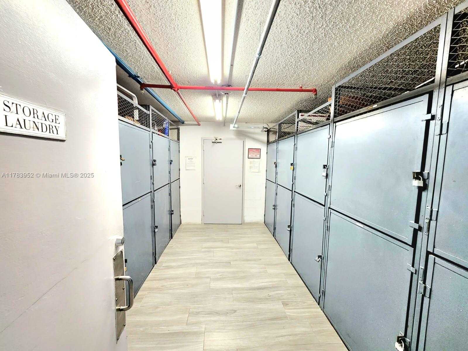 Small Image of 16919 NORTH BAY RD #521, Sunny Isles Beach Number 22