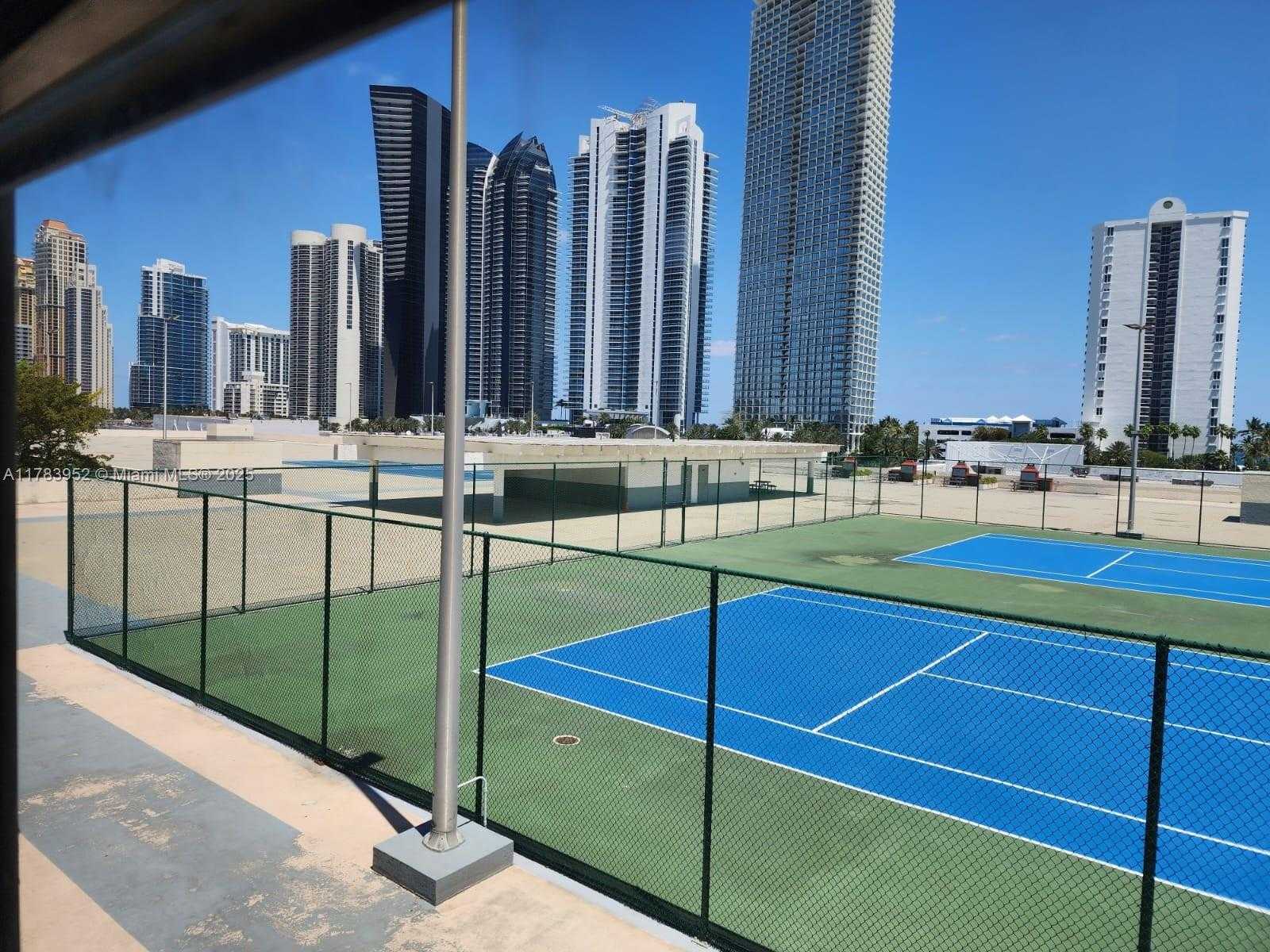 Small Image of 16919 NORTH BAY RD #521, Sunny Isles Beach Number 26