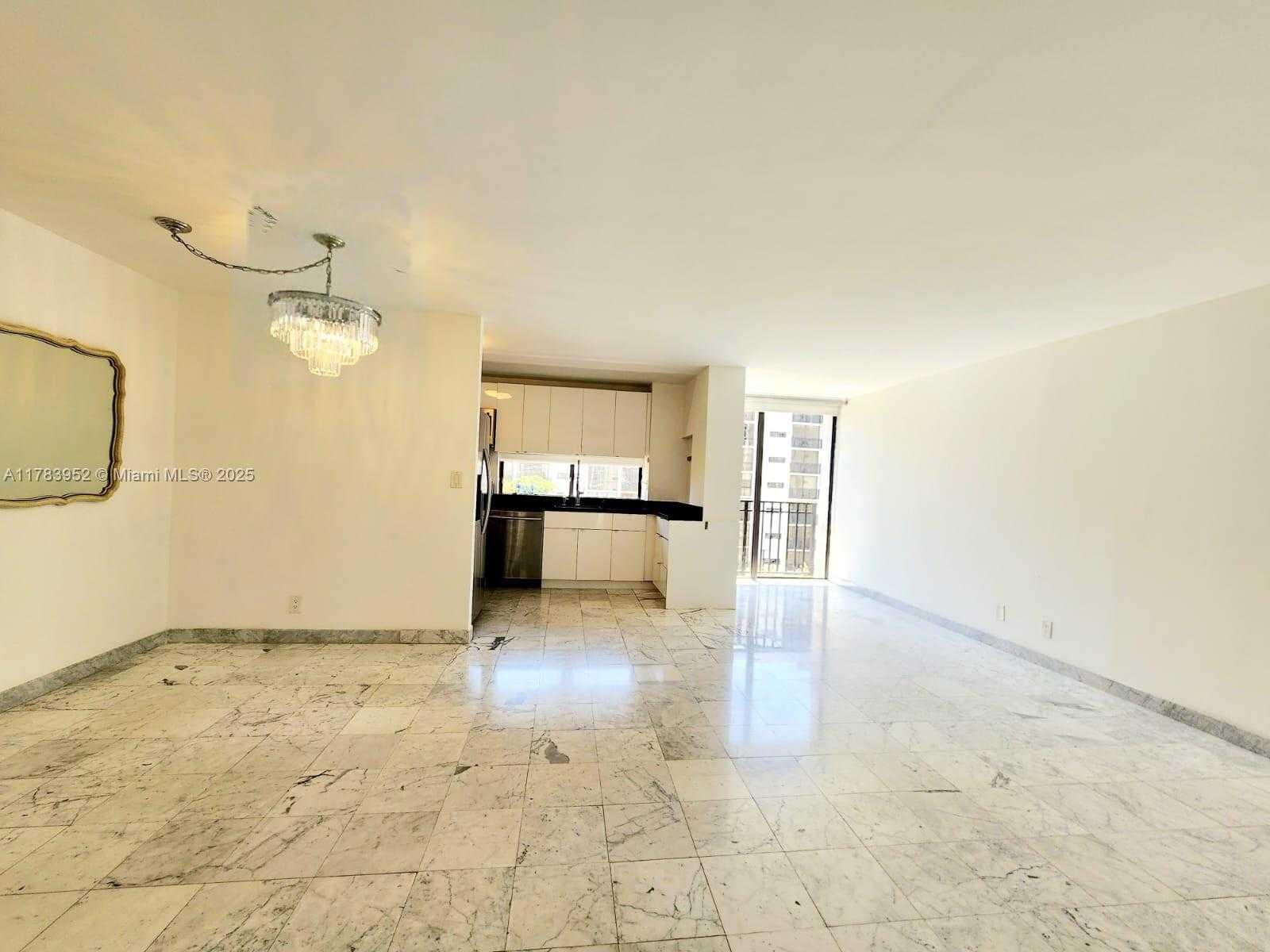 Small Image of 16919 NORTH BAY RD #521, Sunny Isles Beach Number 4