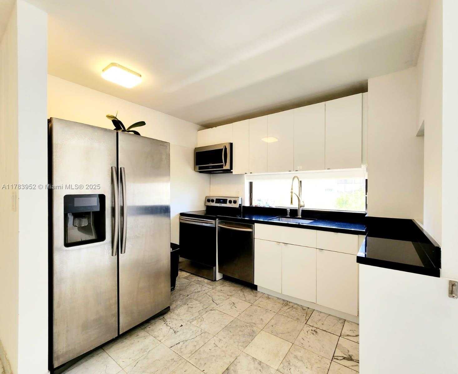 Small Image of 16919 NORTH BAY RD #521, Sunny Isles Beach Number 5