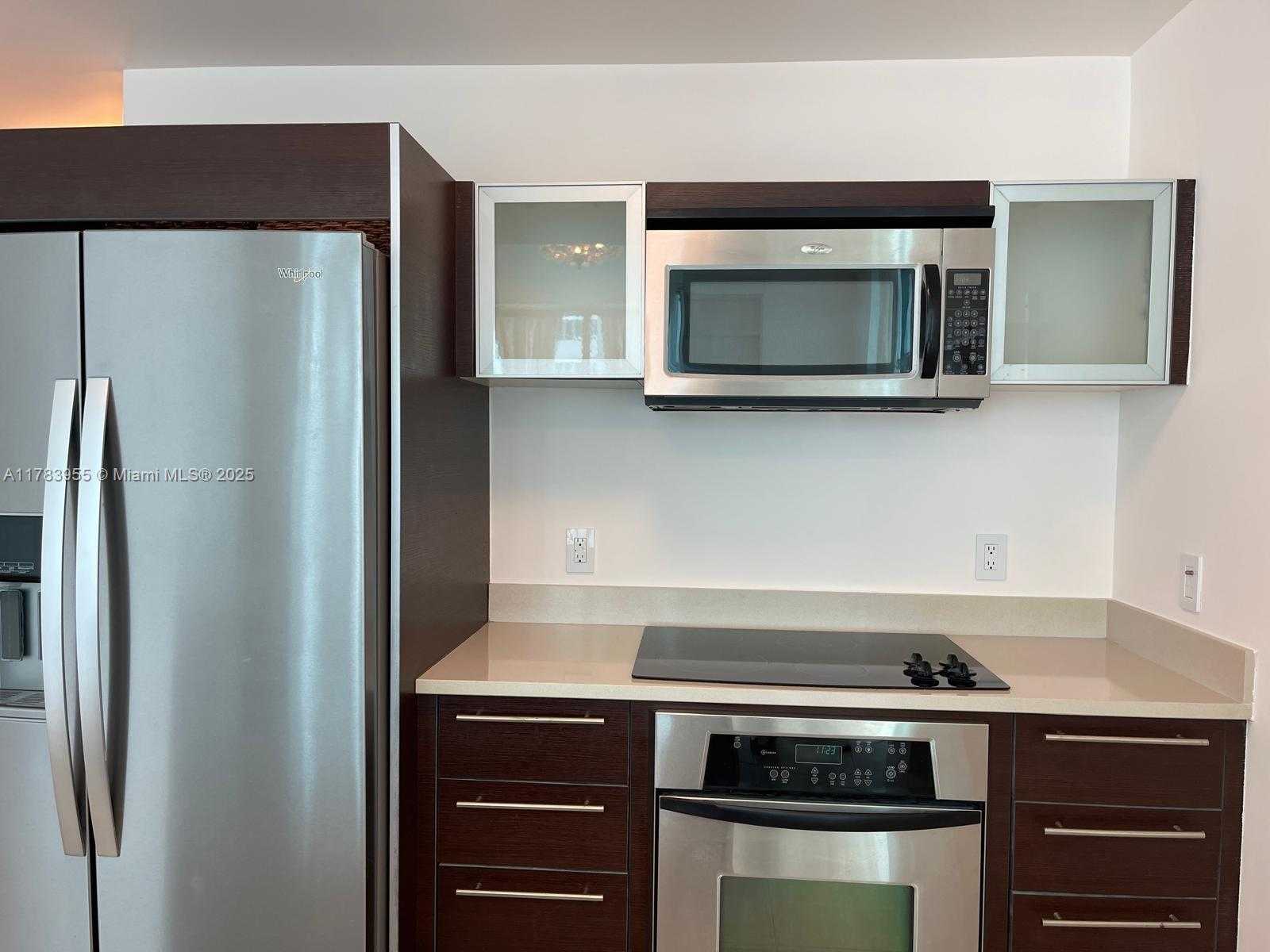 Small Image of 1900 N BAYSHORE DR #2403, Miami Number 11
