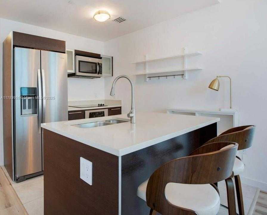 Small Image of 1900 N BAYSHORE DR #2403, Miami Number 2
