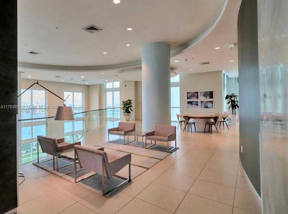 Small Image of 1900 N BAYSHORE DR #2403, Miami Number 25