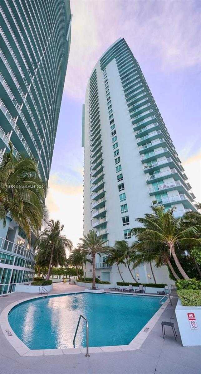 Small Image of 1900 N BAYSHORE DR #2403, Miami Number 29