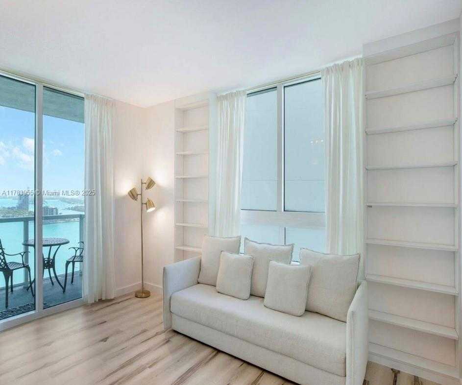 Small Image of 1900 N BAYSHORE DR #2403, Miami Number 5