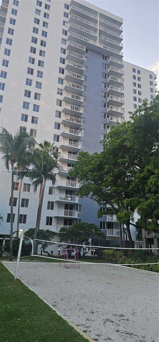 Small Image of 800 NORTH MIAMI AVE #E-1205, Miami Number 12