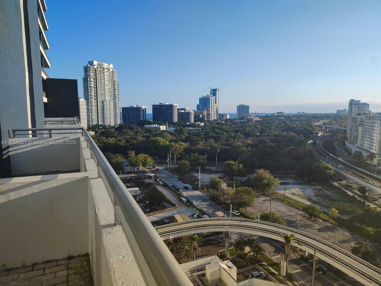 Small Image of 60 SOUTH WEST 13TH ST #1117, Miami Number 7