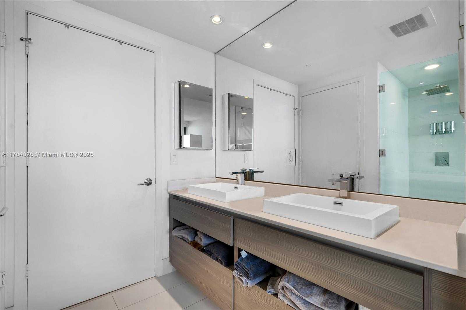Small Image of 460 NORTH EAST 28TH ST #3905, Miami Number 18