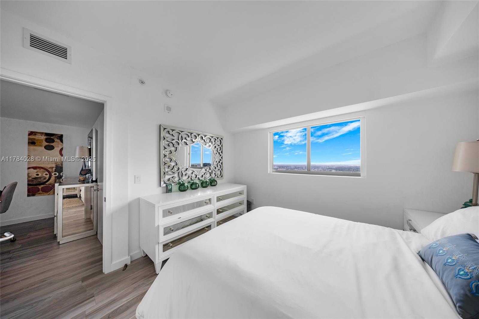 Small Image of 460 NORTH EAST 28TH ST #3905, Miami Number 19