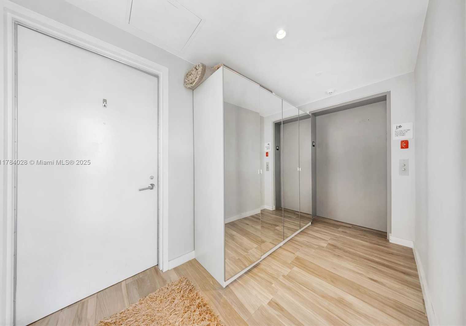 Small Image of 460 NORTH EAST 28TH ST #3905, Miami Number 31