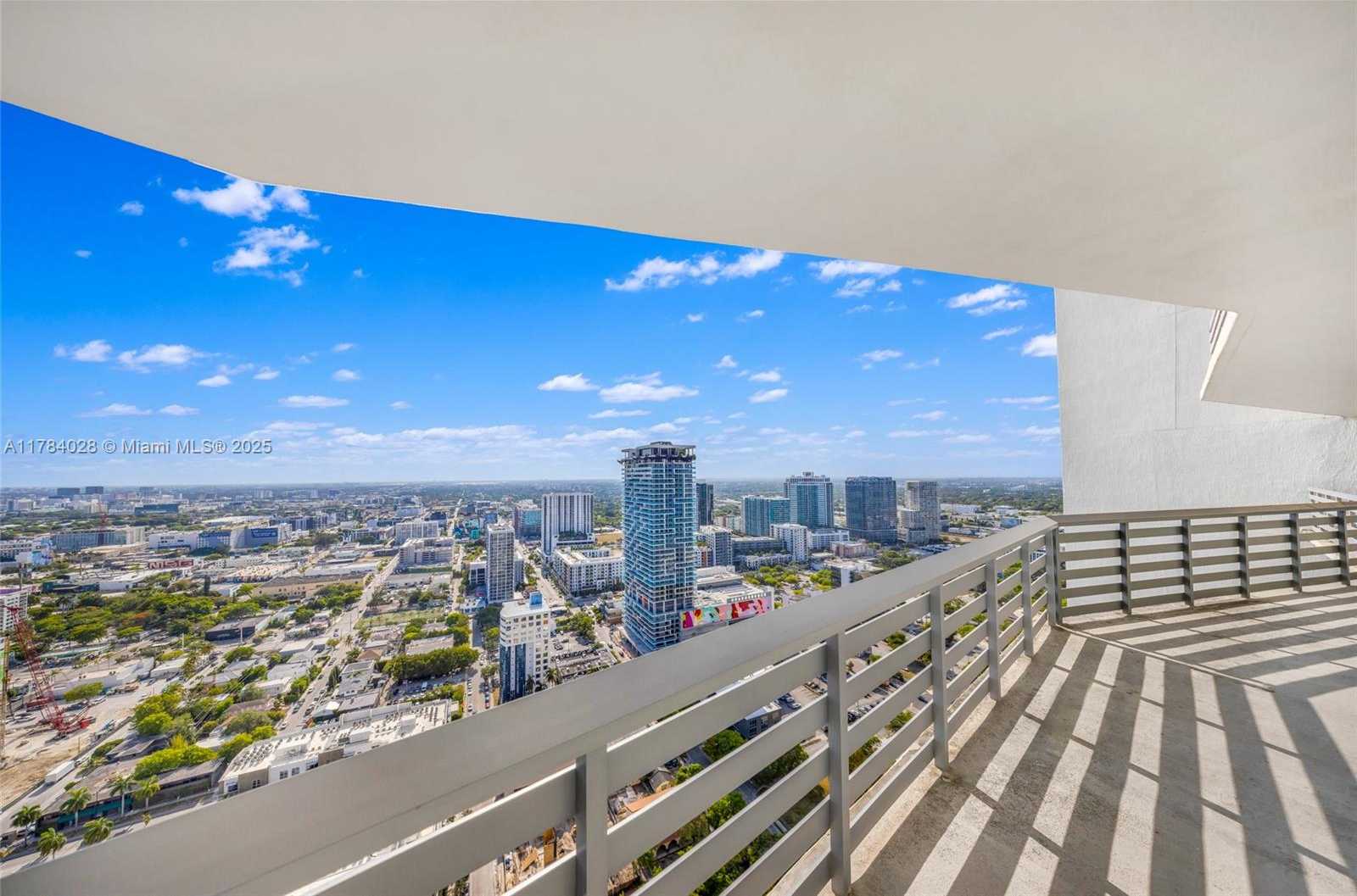 Small Image of 460 NORTH EAST 28TH ST #3905, Miami Number 34
