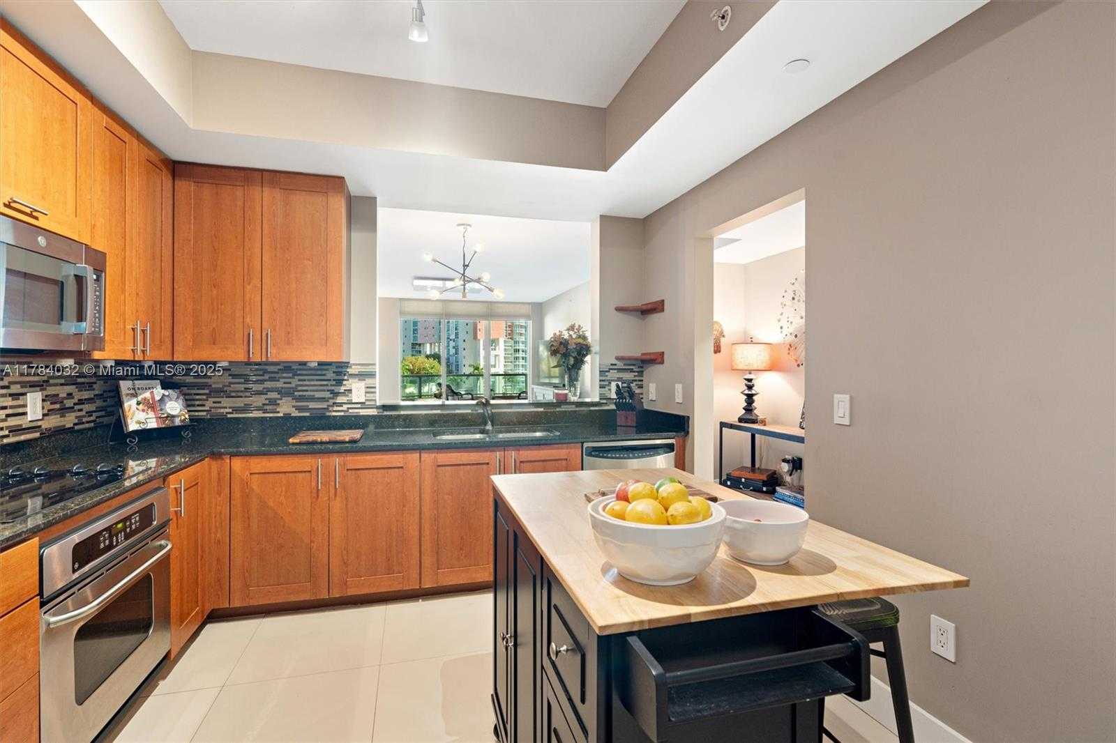 Small Image of 3340 NORTH EAST 190TH ST #404, Aventura Number 8