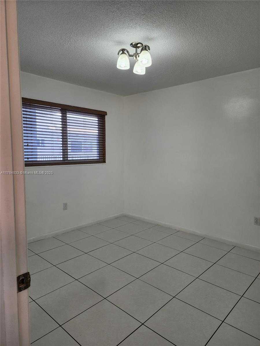 Small Image of 1800 SOUTH WEST 25TH ST #2304, Miami Number 6