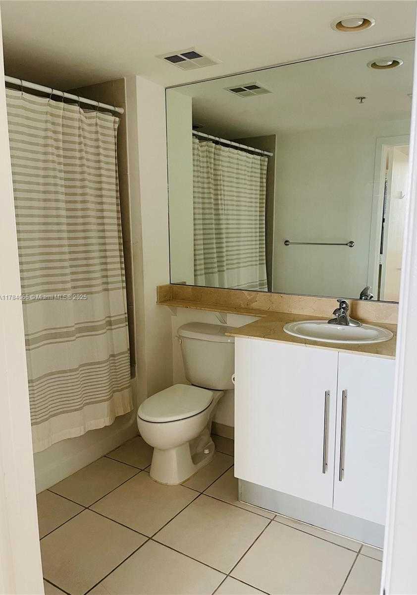 Small Image of 325 SOUTH BISCAYNE BLVD #1218, Miami Number 11
