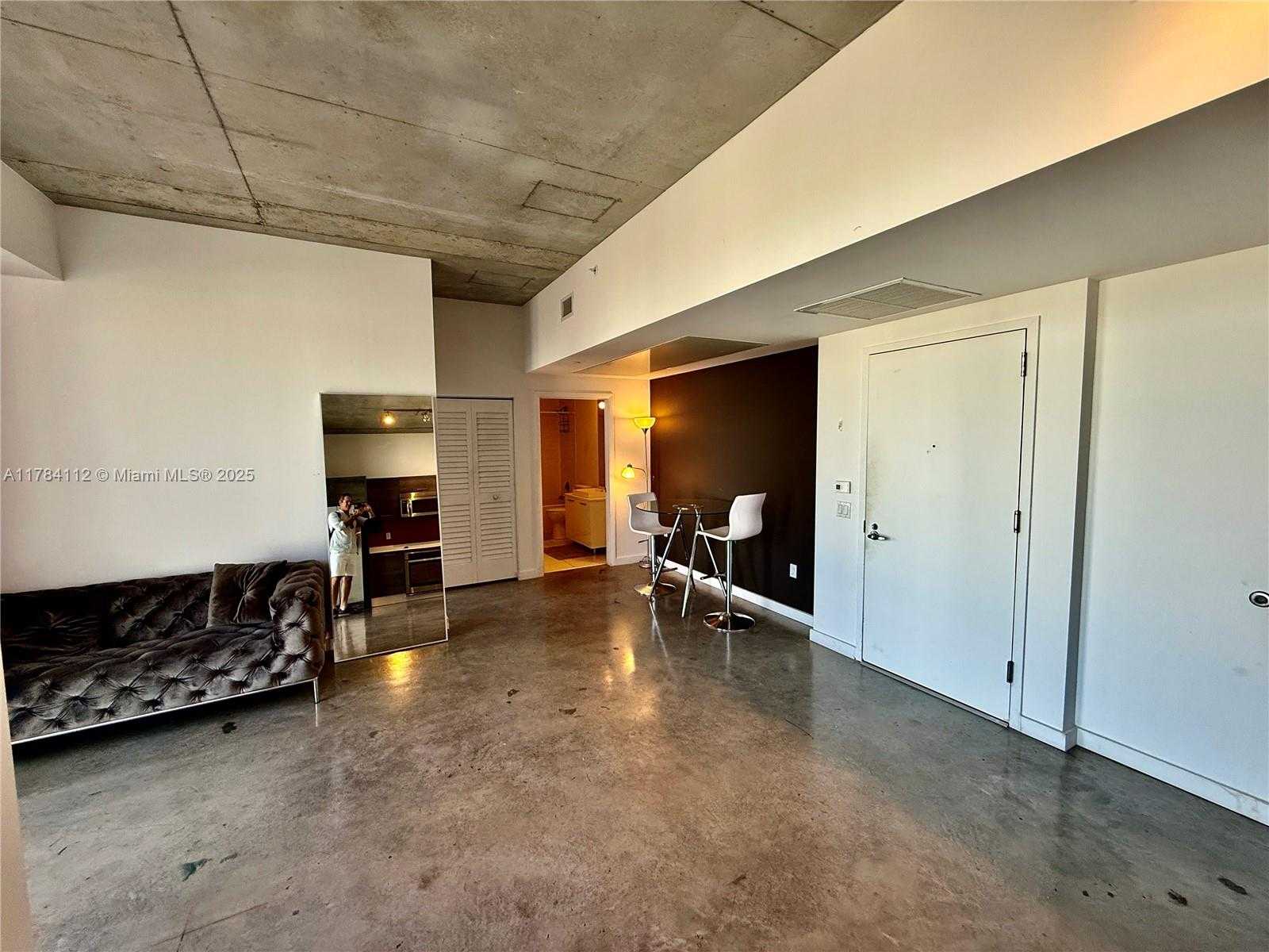 Small Image of 151 SOUTH EAST 1ST ST #3208, Miami Number 3
