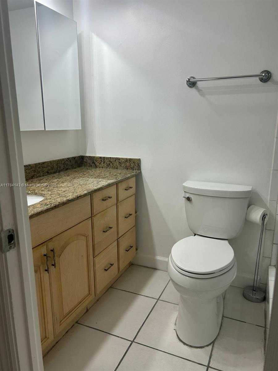 Small Image of 230 174TH ST #2410, Sunny Isles Beach Number 14